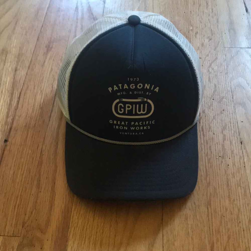 Patagonia snap-back hat
